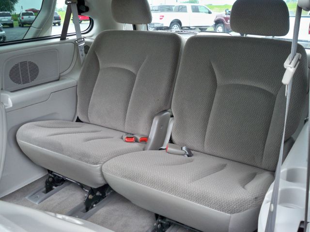 Dodge Grand Caravan 2005 photo 12