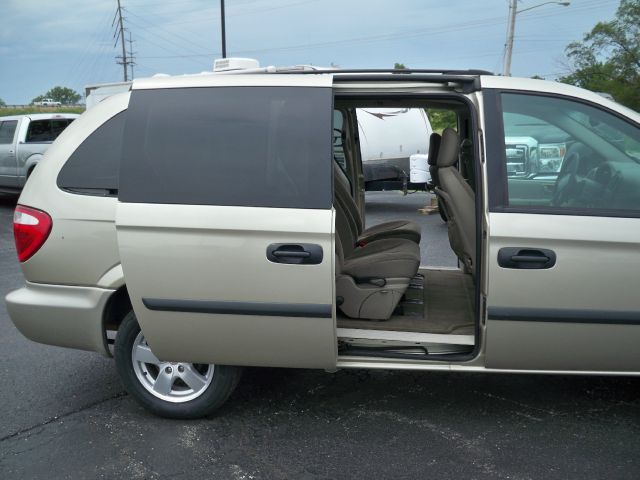 Dodge Grand Caravan 2005 photo 13