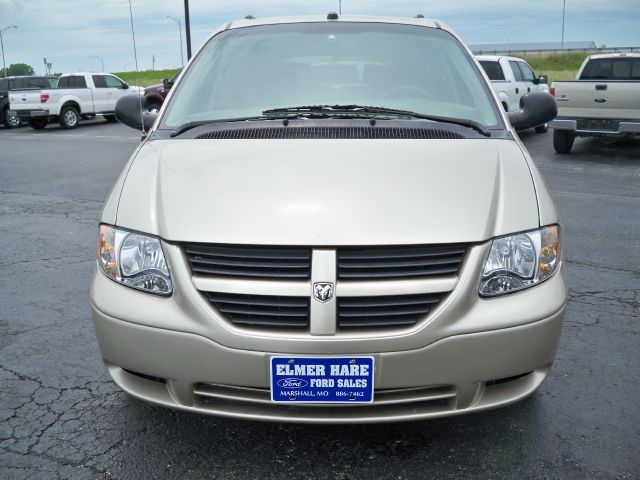 Dodge Grand Caravan 2005 photo 19