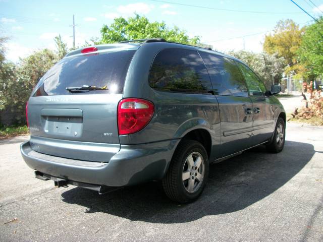 Dodge Grand Caravan 2005 photo 1