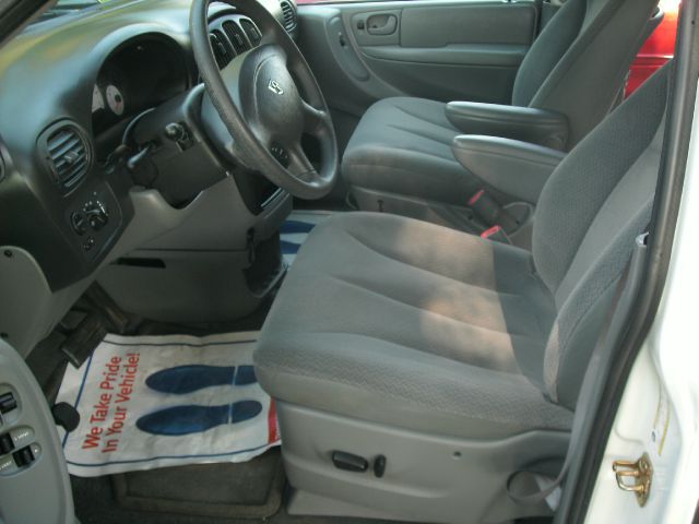 Dodge Grand Caravan 2005 photo 8