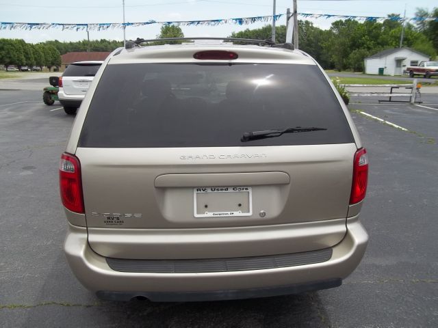 Dodge Grand Caravan 2005 photo 19