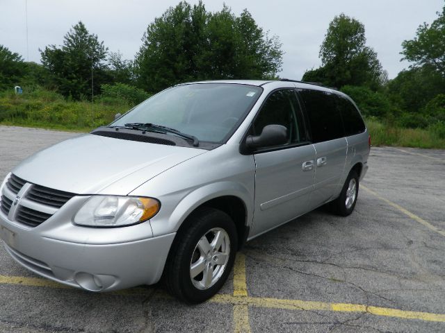 Dodge Grand Caravan 2005 photo 3