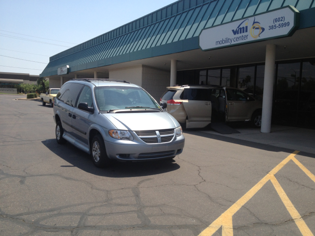 Dodge Grand Caravan 2005 photo 3