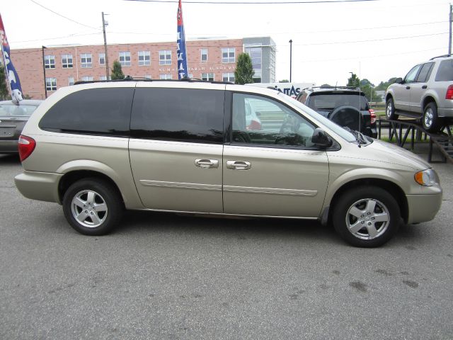 Dodge Grand Caravan 2005 photo 4