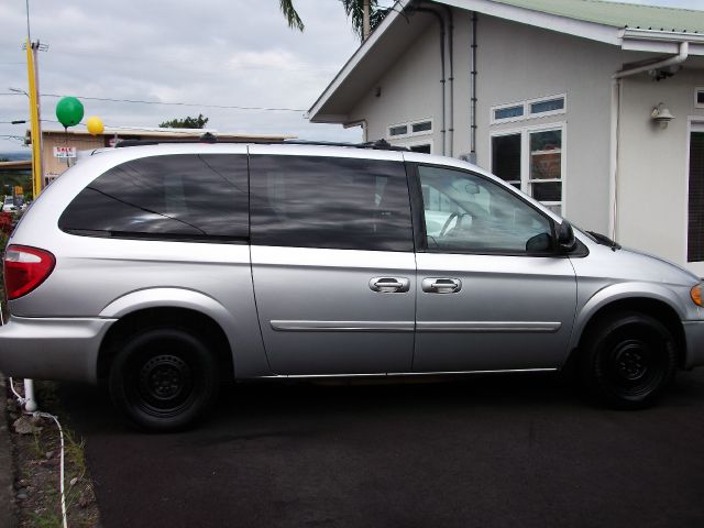 Dodge Grand Caravan 2005 photo 2