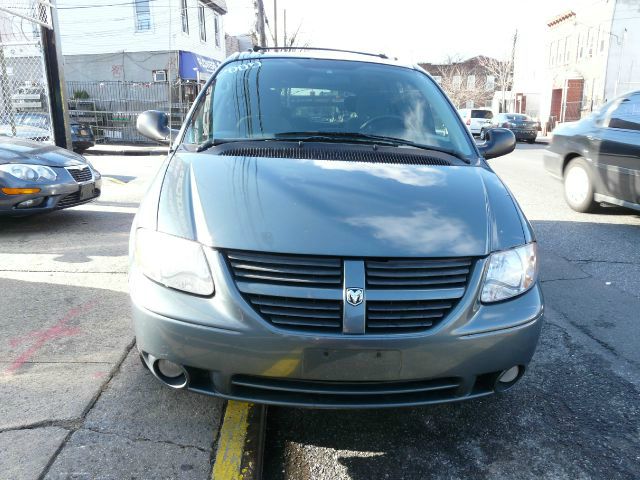 Dodge Grand Caravan 2005 photo 1