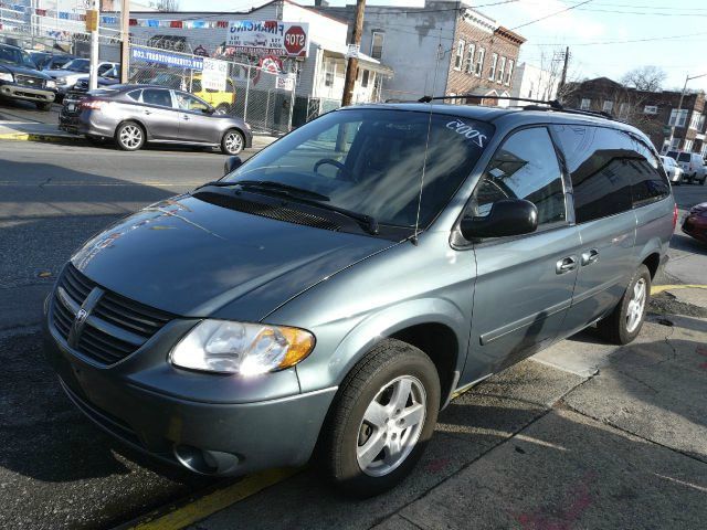 Dodge Grand Caravan 2005 photo 3