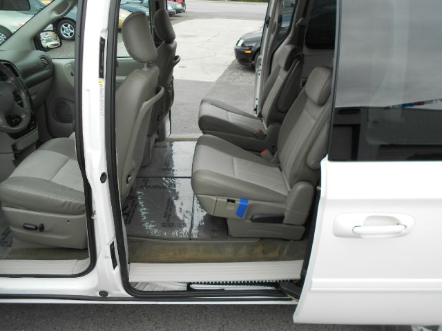 Dodge Grand Caravan 2005 photo 6