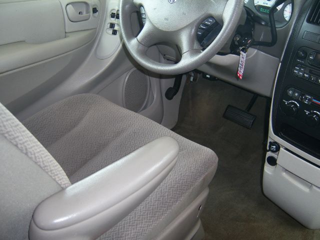 Dodge Grand Caravan 2006 photo 28