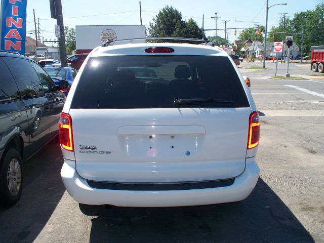 Dodge Grand Caravan 2006 photo 2