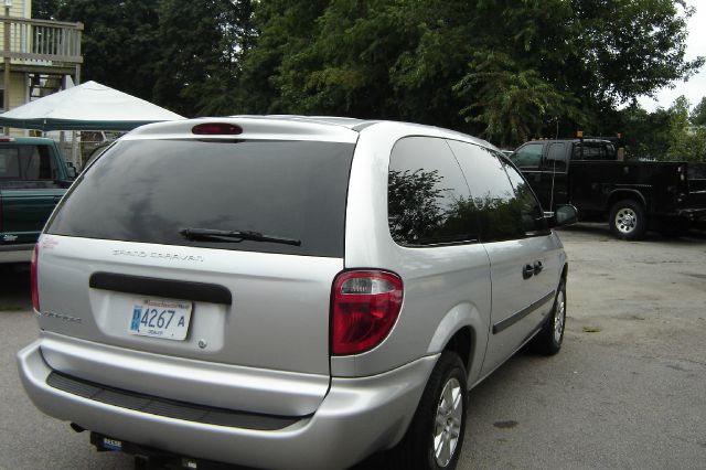 Dodge Grand Caravan 2006 photo 2