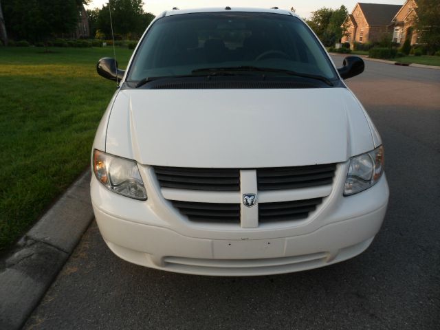 Dodge Grand Caravan 2006 photo 1