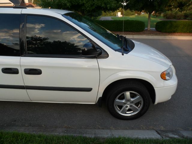 Dodge Grand Caravan 2006 photo 3