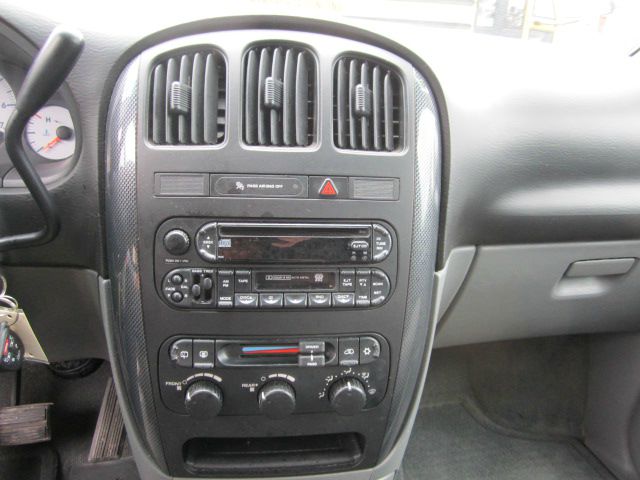 Dodge Grand Caravan 2006 photo 2