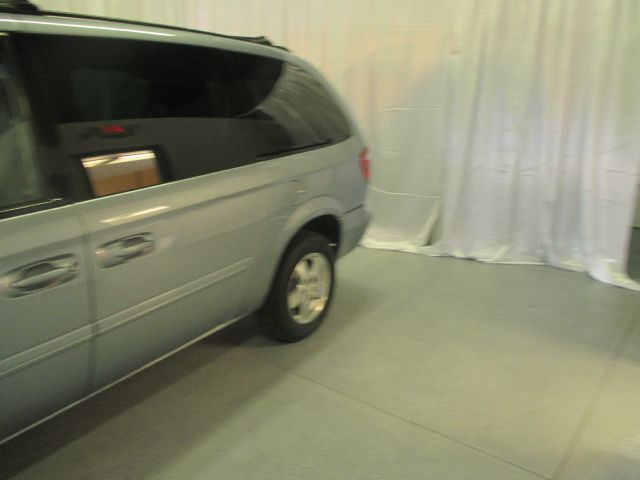 Dodge Grand Caravan 2006 photo 2