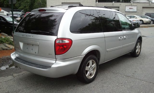 Dodge Grand Caravan 2006 photo 2