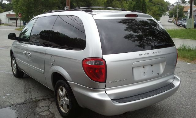 Dodge Grand Caravan 2006 photo 3