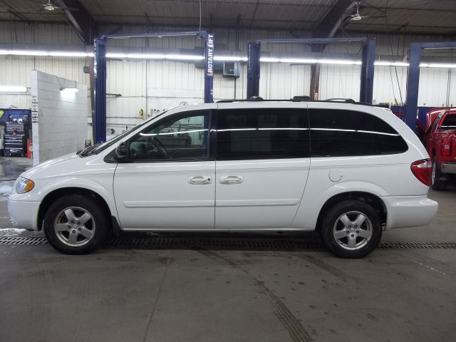 Dodge Grand Caravan 2006 photo 16