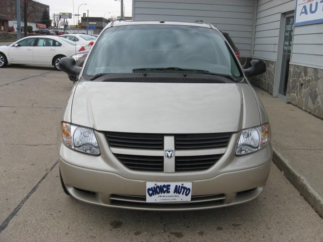 Dodge Grand Caravan 2006 photo 2