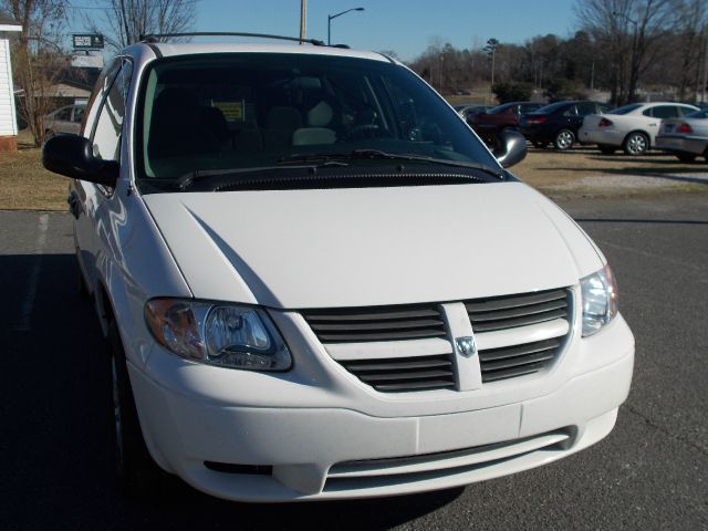 Dodge Grand Caravan 2006 photo 1