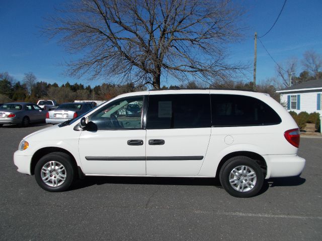 Dodge Grand Caravan 2006 photo 2