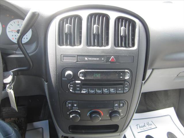 Dodge Grand Caravan 2006 photo 2