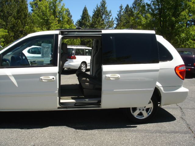 Dodge Grand Caravan 2006 photo 14