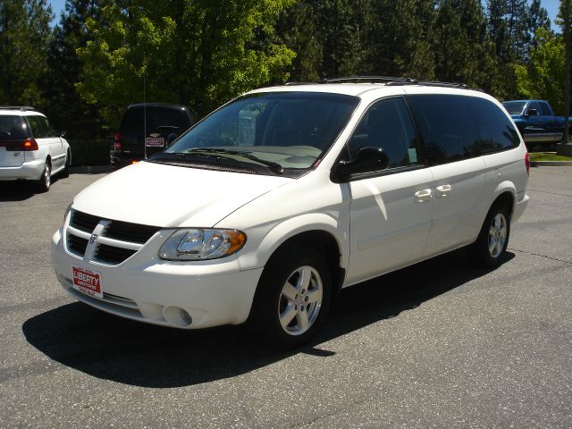 Dodge Grand Caravan 2006 photo 17