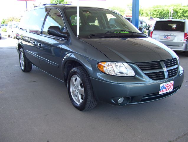 Dodge Grand Caravan 2006 photo 2