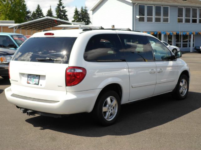 Dodge Grand Caravan 2006 photo 2