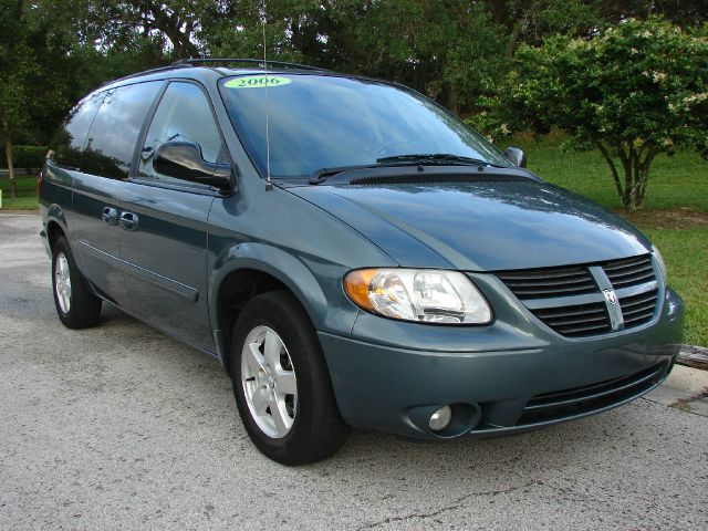 Dodge Grand Caravan 2006 photo 18