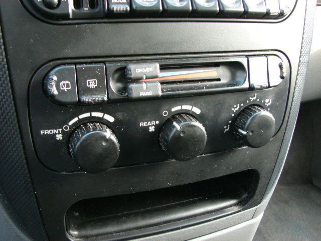 Dodge Grand Caravan 2006 photo 33