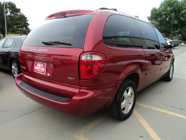 Dodge Grand Caravan 2006 photo 2