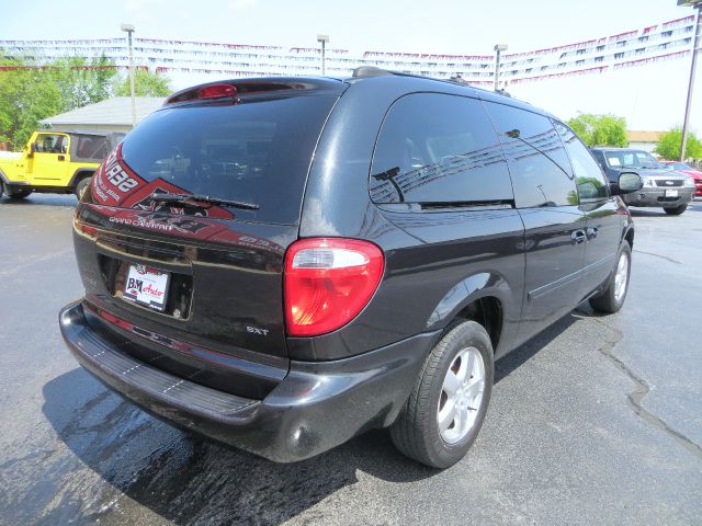 Dodge Grand Caravan 2006 photo 12