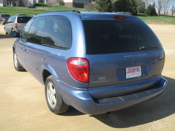 Dodge Grand Caravan 2007 photo 2