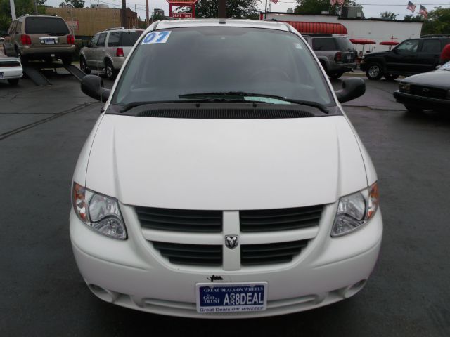 Dodge Grand Caravan 2007 photo 2