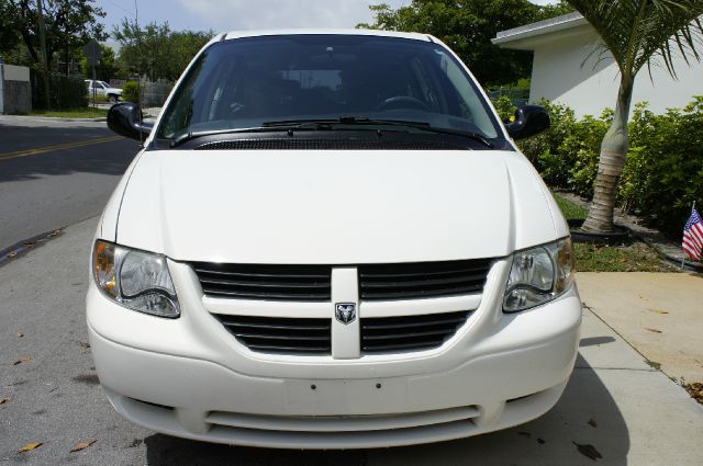 Dodge Grand Caravan 2007 photo 2