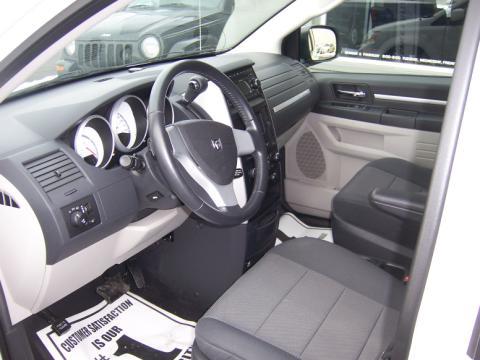 Dodge Grand Caravan 2008 photo 1