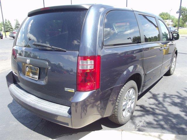 Dodge Grand Caravan 2008 photo 2