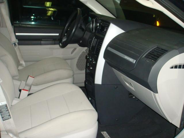 Dodge Grand Caravan 2008 photo 2