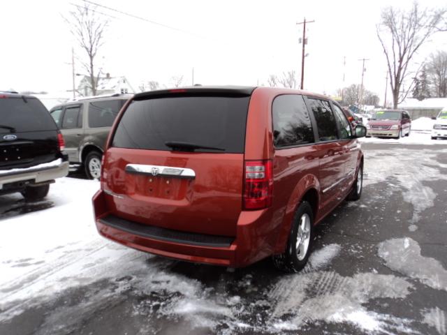 Dodge Grand Caravan 2008 photo 1