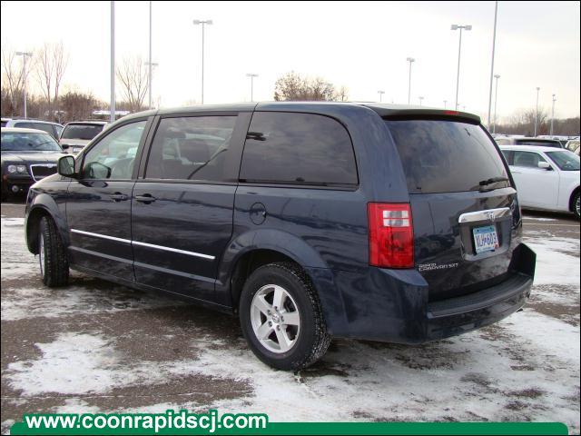 Dodge Grand Caravan 2008 photo 2