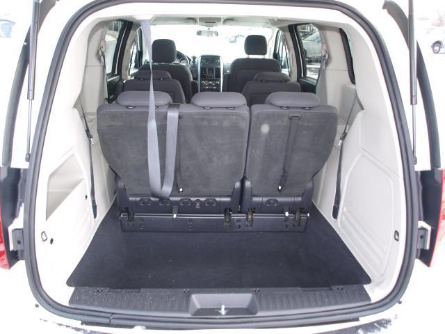 Dodge Grand Caravan 2008 photo 2