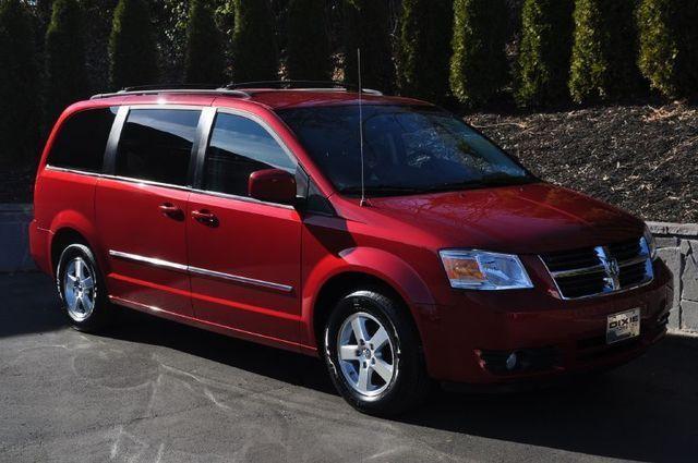 Dodge Grand Caravan FX35 AWD Sedan