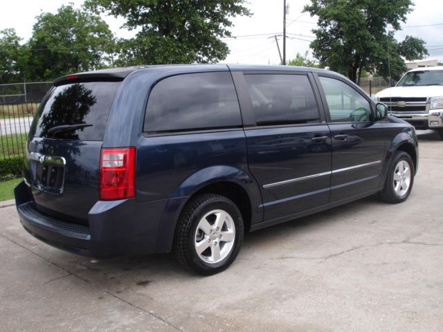 Dodge Grand Caravan 2008 photo 2