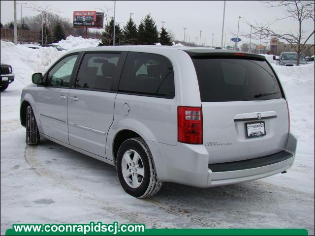 Dodge Grand Caravan 2008 photo 2