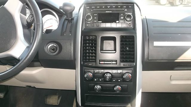 Dodge Grand Caravan 2008 photo 2