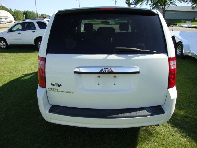 Dodge Grand Caravan 2008 photo 2