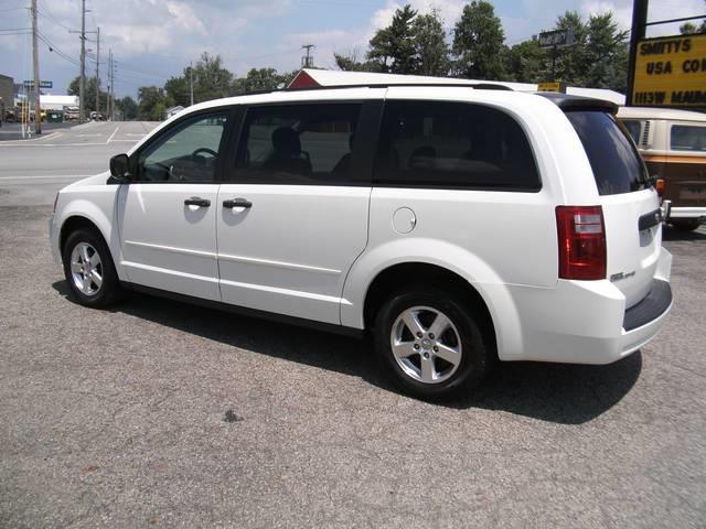 Dodge Grand Caravan 2008 photo 2